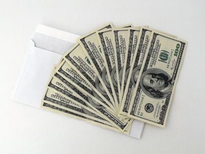 The Pay Increase That Actually Justifies Moving Cities for Work