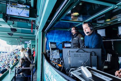 TNT's Kenny Albert wraps up a memorable 9-month stretch with the Stanley Cup Final