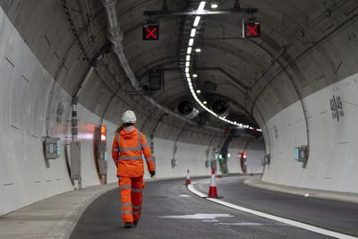 12,000 drivers a day avoiding Blackwall and Silvertown tunnels following introduction of tolls, TfL reveals