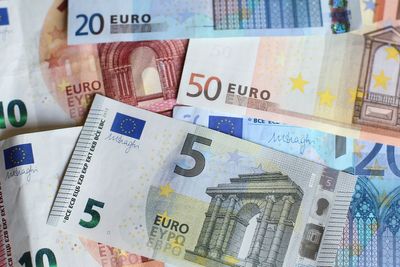 Bulgaria given green light to adopt the euro currency