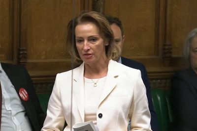New Reform MP calls on Starmer to ban burqa