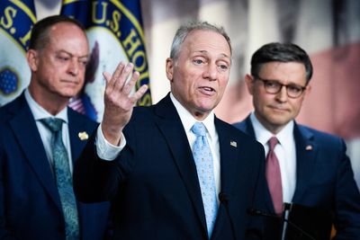 CBO pegs 'big, beautiful' bill price tag at $2.4T - Roll Call