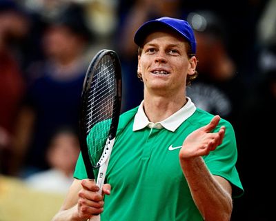 Djokovic turns back the clock to set up French Open semi-final with Sinner