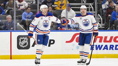 Connor McDavid Showed Exactly Why He's Oilers Captain With Simple Gesture for Zach Hyman