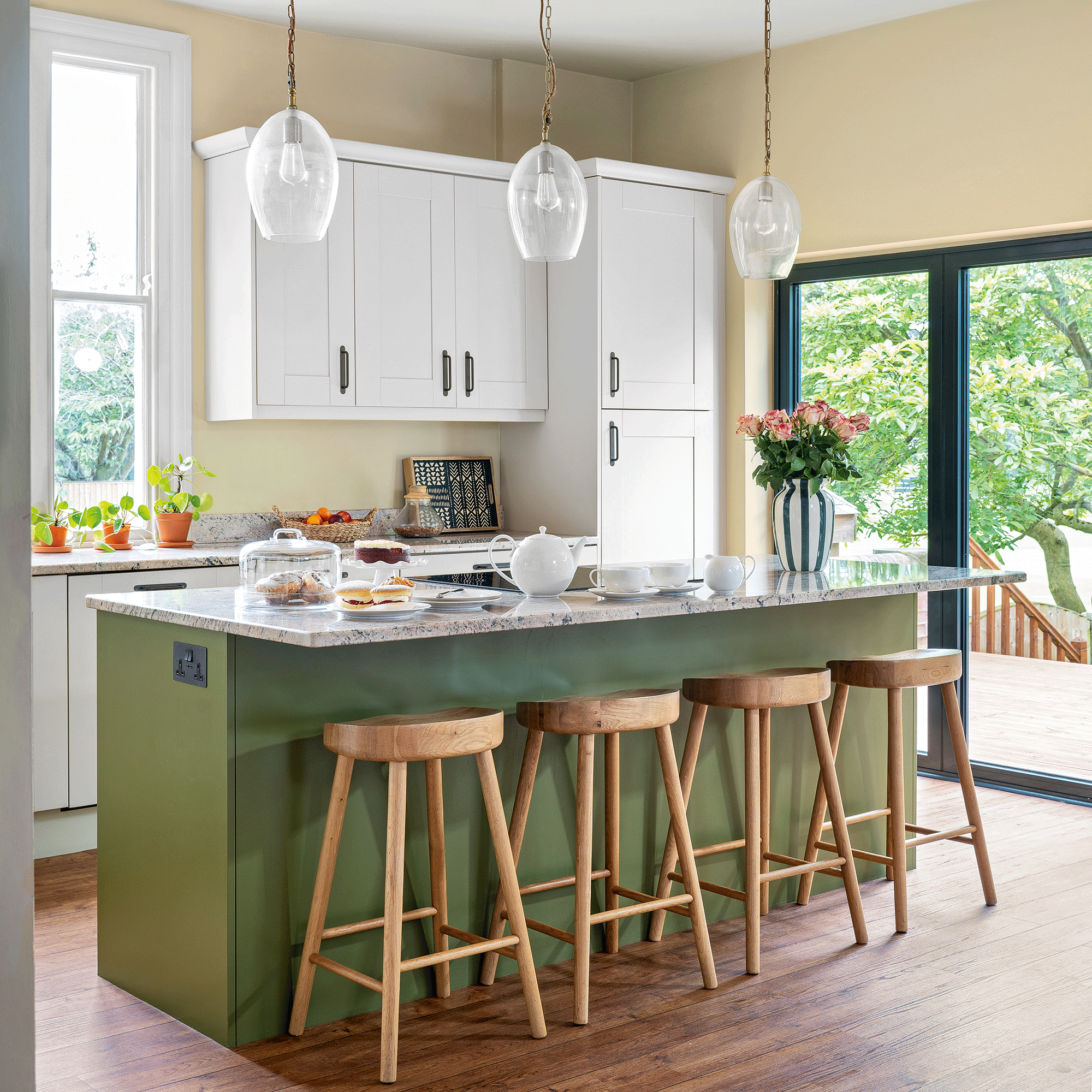 5 colours that will make a new build kitchen feel warm, according to the experts