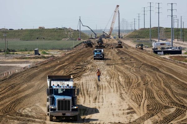 White House threatens to pull billions of dollars from California’s high-speed rail project