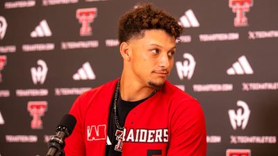 Patrick Mahomes Surprised Texas Tech Softball With Awesome Gifts Before WCWS Finals