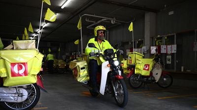 Posties armed with citronella spray to ward off dogs