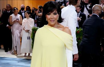 Kris Jenner hails her 'class act' plastic surgeon