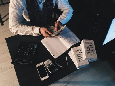 12 Behavioral Finance Biases Wrecking Your Wealth