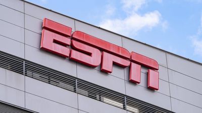 Longtime ESPN 'SportsCenter' Anchor Announces He Has Prostate Cancer