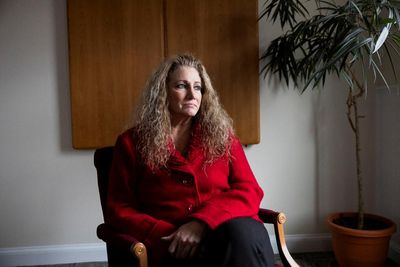 US supreme court sides with heterosexual woman in ‘reverse discrimination’ case