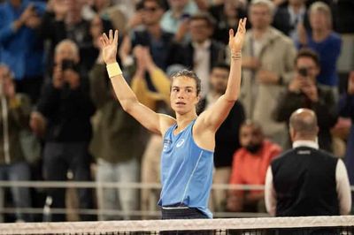 Who is the 2025 French Open breakout star Lois Boisson?