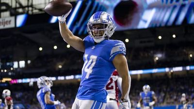 Amon-Ra St. Brown Undergoes Knee Surgery, Expects to Be Ready for Lions Training Camp
