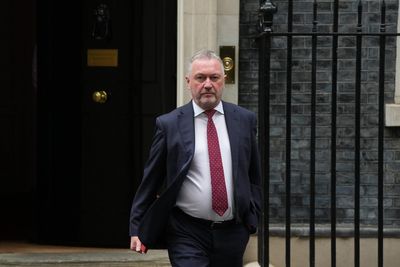 Six water companies banned from paying bonuses to senior bosses