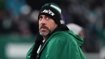 Steelers Release Statement to Make Aaron Rodgers Signing Official