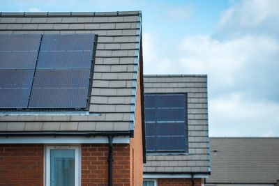 Most new homes will have solar panels under Labour target, Ed Miliband confirms
