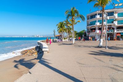 Why tourists are being warned about using dating apps in Mexico