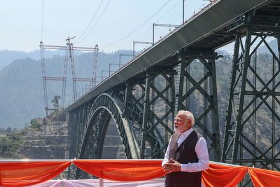 Pictured: World’s highest railway arch bridge ‘taller than Eiffel Tower’ opened in India