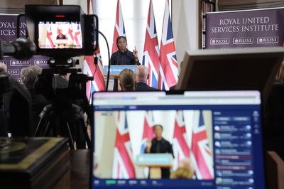 Downing Street ‘welcomes’ ECHR debate as Badenoch launches exit probe
