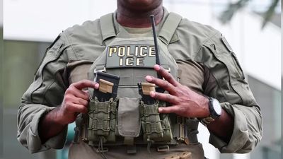 Migrants Taken Into Custody In Federal Building in L.A. After Being Called To Check-In Appointments