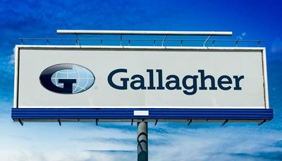 Arthur J. Gallagher Stock: Is AJG Outperforming the Financial Sector?