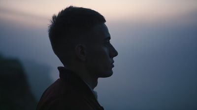 8 Signs You’re Dating a Narcissist (And How to Get Out)