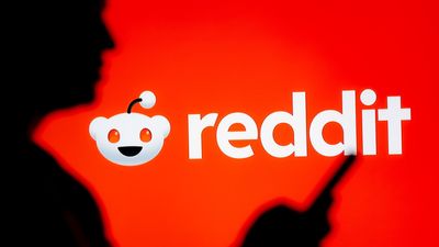 Reddit wants to sue Anthropic for stealing its data, but the Claude AI manufacturers vow to "defend ourselves vigorously"