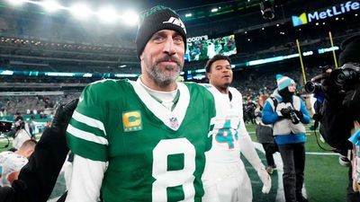NFL Insider Thinks the Steelers Aren’t Done Adding Weapons After Landing Aaron Rodgers