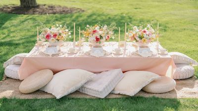 What to bring to a picnic – elegant ideas for dining stylishly in the great outdoors this summer
