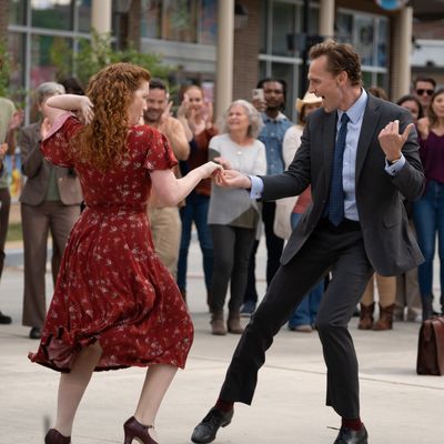 'The Life of Chuck' Is an Invigorating Drama About Doomsday and Dance. It Wouldn’t Work Without Mandy Moore