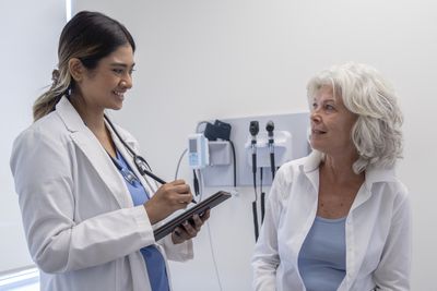 Should You Ditch Your Medicare Advantage Plan? Most People Do