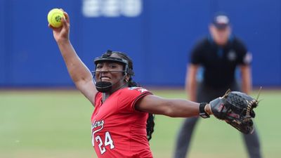 Nijaree Canady Taken Out of WCWS Game 3 After Giving Up Five Runs in First Inning