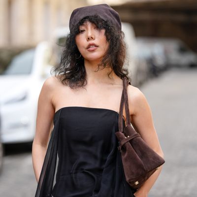 17 '90s-Inspired Sale Finds to Complete Your Minimalist Summer Wardrobe