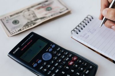 8 Times Your Brain Lied to You About Smart Money Moves