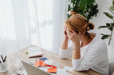 10 Ways Money Stress Impacts Your Health