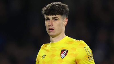 Arsenal ‘Agree Shock Deal’ to Sign Struggling Chelsea Goalkeeper