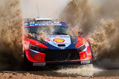 Amid losing streak, Hyundai accepts “consequences” of chasing WRC Sardinia win