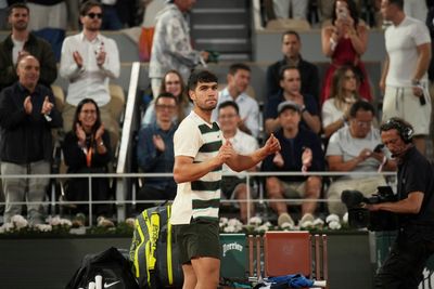 French Open: Defending champion Alcaraz faces No. 1 Sinner for the men's title