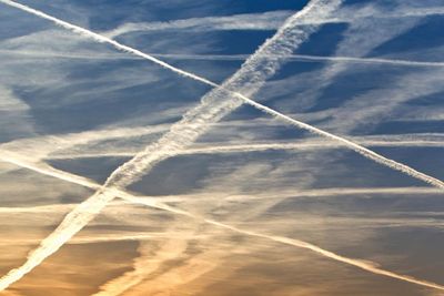 Eight US states seek to outlaw chemtrails – even though they aren’t real
