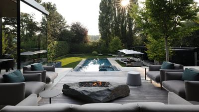 Is Decking or Patio the Better Choice for Good-Looking Gardens in 2025?