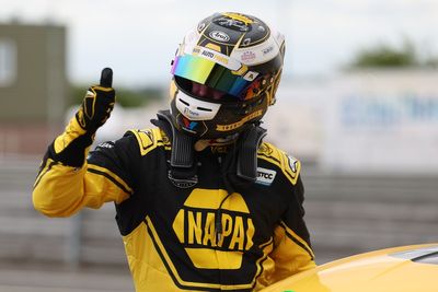 BTCC Thruxton: Blistering start gives Sutton victory