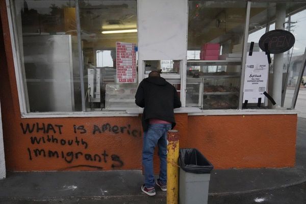 National Guard troops arrive in Los Angeles on Trump's orders to quell immigration protests