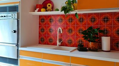 8 surprisingly chic ideas we are stealing from the kitchens of the 1970s