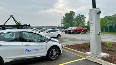 This Is Michigan’s First Lamppost EV Charger