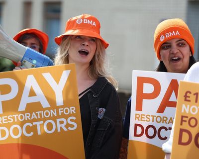 Senior medics in England say more resident doctor strikes would be futile