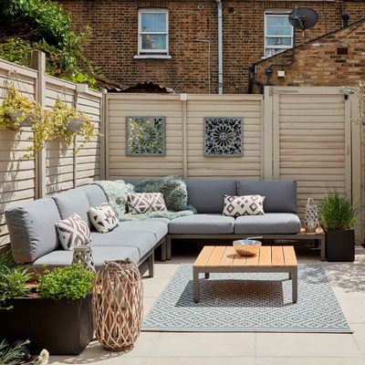 The £5 fix to stop your fence panels from rattling – DIY experts say it'll fix the problem for good