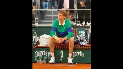 Cameras Caught Jannik Sinner’s Sad Moment by Himself After French Open Loss
