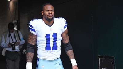 Cowboys Coach Praised Micah Parsons's Handling of Contract Situation During Viral Video