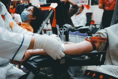 NHS desperately seeks 200,000 more blood donors to avoid critical situation